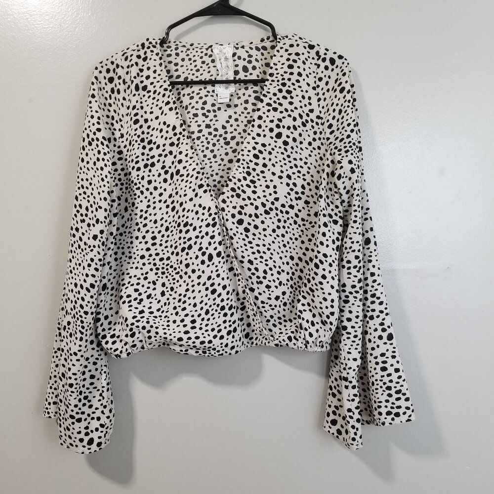 Sadie & Sage Crop Top Bell Sleeves Black White Women's M